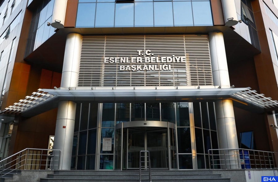 Esenler-Belediye-Baskanligi-Binasi-scaled-e1676372452202